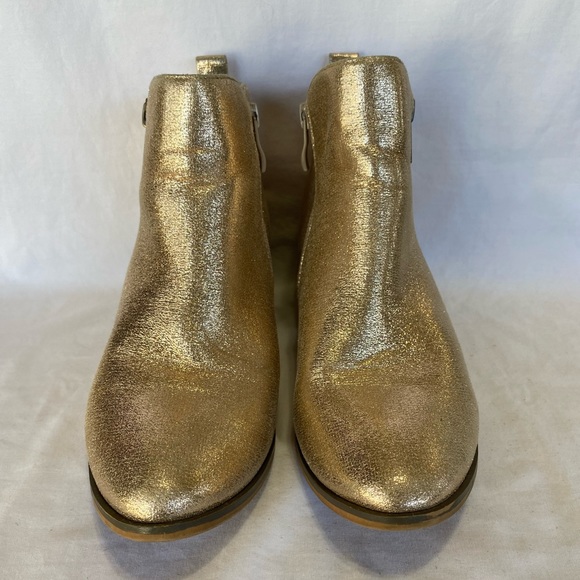 Fun metallic gold booties - Picture 3 of 6